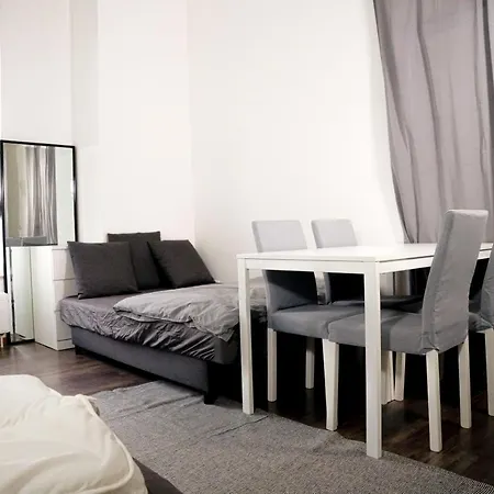 Stylish Flat With Wifi Near University& Messe